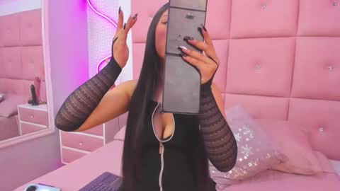 Mariana online show from November 15, 2025, 11:07 am