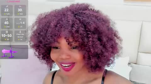 Snapshot of dakhota___ chatting on October 17, 2025, 11:24 am Brisa online show from October 17, 2025, 11:24 am