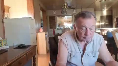 Snapshot of dakit2 chatting on February 21, 2026, 3:13 pm dakit online show from February 21, 2026, 3:13 pm