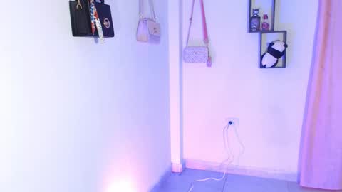 VALENTINA  online show from February 3, 2026, 8:19 am