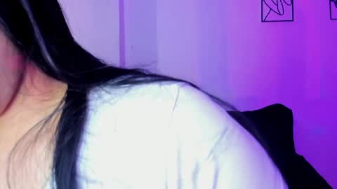 dakostelee1_ online show from May 11, 2026, 2:45 pm
