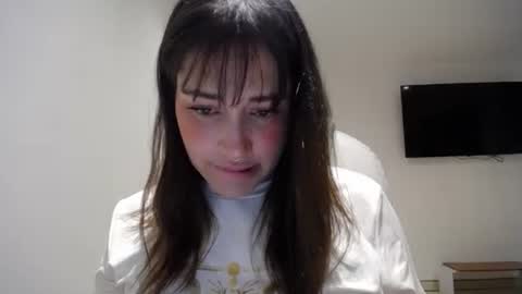 IG  dakotasofiaa online show from May 19, 2026, 1:56 am