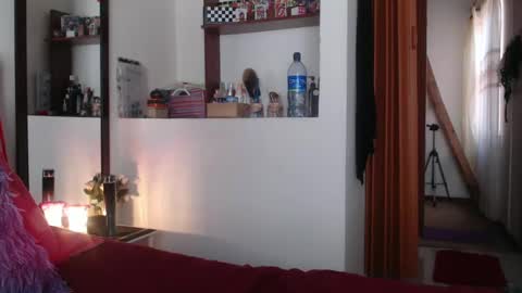   Dakota  online show from February 3, 2025, 6:39 pm