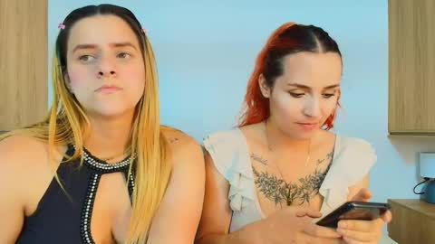 Dakota-Megan online show from November 21, 2025, 10:19 pm