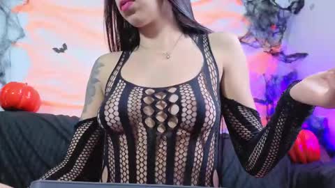 Snapshot of dakotaalee chatting on October 17, 2025, 2:41 pm Dakota online show from October 17, 2025, 2:41 pm