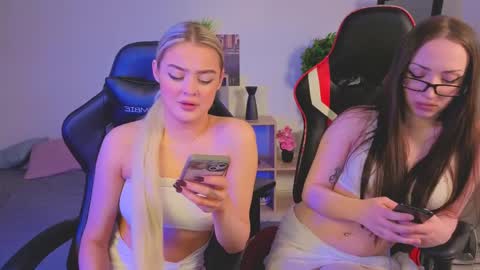 JoannaDakota online show from April 7, 2026, 2:17 pm