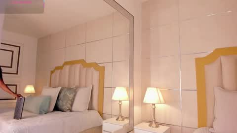 Snapshot of dakotawangi chatting on October 7, 2025, 3:58 am online show from October 7, 2025, 3:58 am