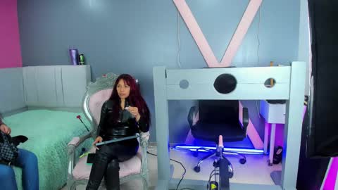 Snapshot of dakotha_90 chatting on March 4, 2025, 7:32 pm dakotha online show from March 4, 2025, 7:32 pm