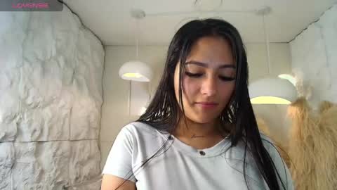Snapshot of dakotha_v chatting on May 15, 2026, 3:13 am Dakotha online show from May 15, 2026, 3:13 am