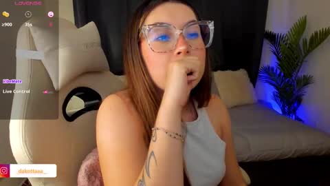 Snapshot of dakottaa__ chatting on October 29, 2025, 12:24 am dakottaa__ online show from October 29, 2025, 12:24 am