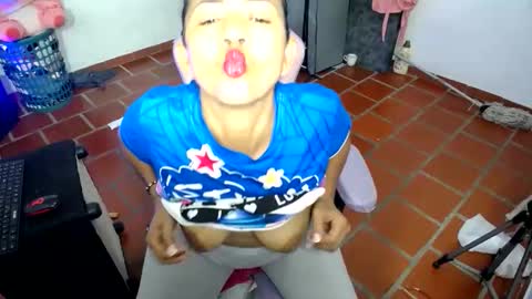 daleska_delicious1 online show from May 13, 2026, 12:52 am