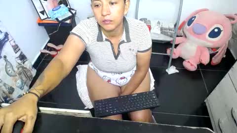 daleska_delicious1 online show from May 24, 2026, 2:27 am