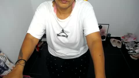 daleska_delicious1 online show from June 24, 2026, 4:00 am