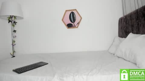 D A L H I L A online show from October 28, 2025, 1:20 am