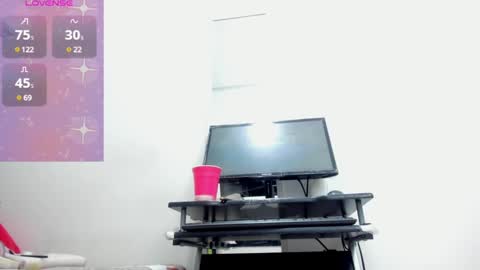 Snapshot of dalia_2 chatting on December 22, 2024, 3:22 am Ren online show from December 22, 2024, 3:22 am