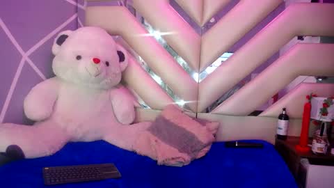     online show from December 5, 2024, 4:31 am