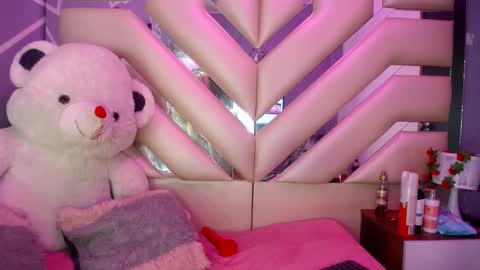     online show from January 16, 2025, 8:22 am