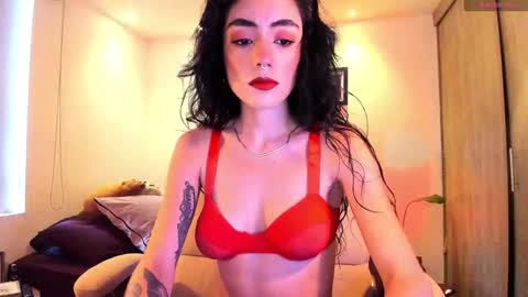 Snapshot of dalia_negra chatting on December 13, 2024, 3:11 pm Almendra online show from December 13, 2024, 3:11 pm