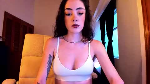 Almendra online show from January 14, 2026, 10:58 pm