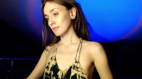Snapshot of dalia_peach chatting on December 3, 2024, 6:17 pm Dalia online show from December 3, 2024, 6:17 pm