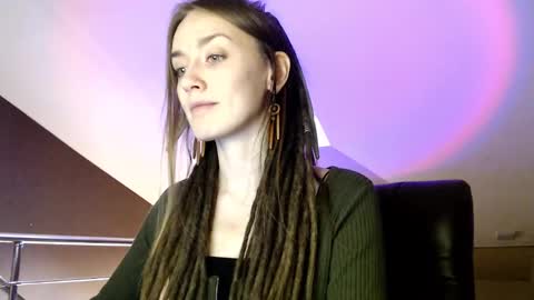 Snapshot of dalia_peach chatting on December 7, 2024, 10:12 am Dalia online show from December 7, 2024, 10:12 am