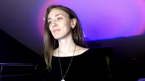 Snapshot of dalia_peach chatting on December 11, 2024, 10:14 am Dalia online show from December 11, 2024, 10:14 am
