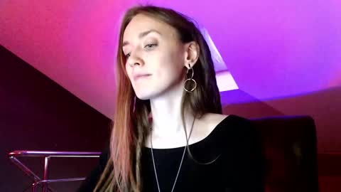 Snapshot of dalia_peach chatting on December 15, 2024, 10:18 am Dalia online show from December 15, 2024, 10:18 am