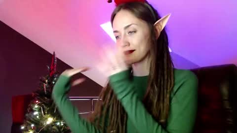 Snapshot of dalia_peach chatting on December 25, 2024, 10:28 am Dalia online show from December 25, 2024, 10:28 am