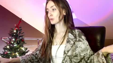 Snapshot of dalia_peach chatting on January 3, 2025, 10:20 am Dalia online show from January 3, 2025, 10:20 am