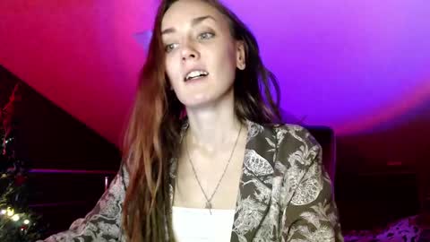 Snapshot of dalia_peach chatting on January 4, 2025, 1:42 pm Dalia online show from January 4, 2025, 1:42 pm