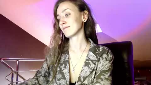 Snapshot of dalia_peach chatting on January 10, 2025, 10:06 am Dalia online show from January 10, 2025, 10:06 am