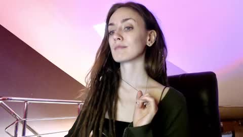 Snapshot of dalia_peach chatting on January 15, 2025, 10:06 am Dalia online show from January 15, 2025, 10:06 am