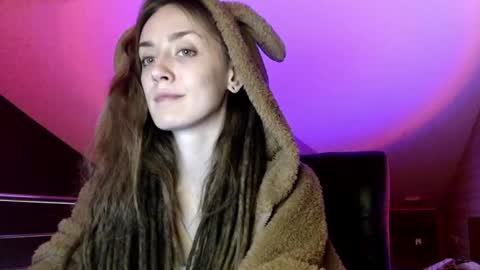 Snapshot of dalia_peach chatting on January 16, 2025, 10:10 am Dalia online show from January 16, 2025, 10:10 am