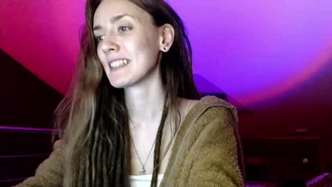 Snapshot of dalia_peach chatting on January 16, 2025, 1:14 pm Dalia online show from January 16, 2025, 1:14 pm
