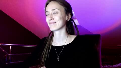 Snapshot of dalia_peach chatting on January 17, 2025, 10:11 am Dalia online show from January 17, 2025, 10:11 am