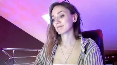 Snapshot of dalia_peach chatting on February 3, 2025, 9:30 am Dalia online show from February 3, 2025, 9:30 am