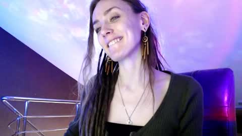 Snapshot of dalia_peach chatting on February 21, 2025, 1:22 pm Dalia online show from February 21, 2025, 1:22 pm
