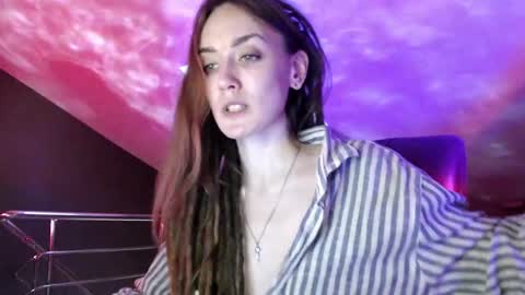 Snapshot of dalia_peach chatting on February 24, 2025, 1:21 pm Dalia online show from February 24, 2025, 1:21 pm