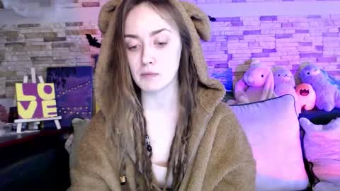 Snapshot of dalia_peach chatting on November 2, 2025, 9:22 am Dalia online show from November 2, 2025, 9:22 am