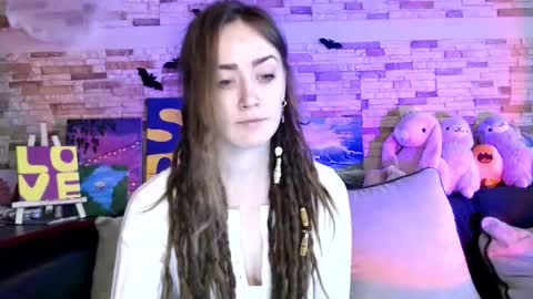 Snapshot of dalia_peach chatting on November 3, 2025, 9:32 am Dalia online show from November 3, 2025, 9:32 am