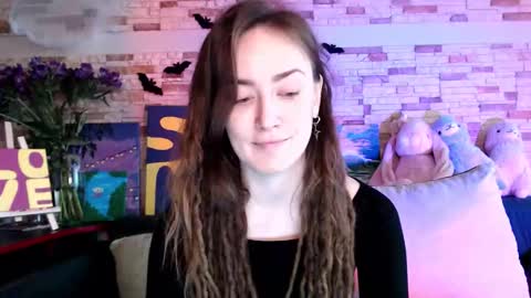 Snapshot of dalia_peach chatting on November 10, 2025, 9:41 am Dalia online show from November 10, 2025, 9:41 am