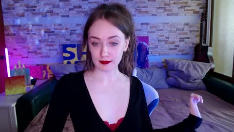 Dalia  online show from April 6, 2026, 10:49 am