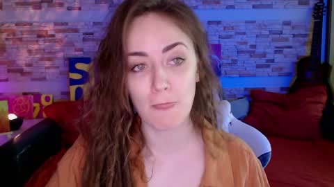 Snapshot of dalia_peach chatting on May 20, 2026, 11:05 am Dalia online show from May 20, 2026, 11:05 am
