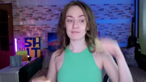 Snapshot of dalia_peach chatting on June 23, 2026, 11:19 am Dalia online show from June 23, 2026, 11:19 am