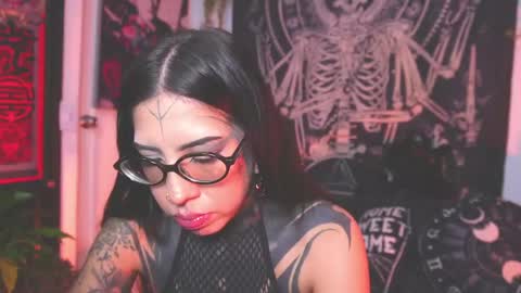dalia_vorhees online show from May 4, 2026, 1:23 am