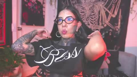 dalia_vorhees online show from May 5, 2026, 1:35 am