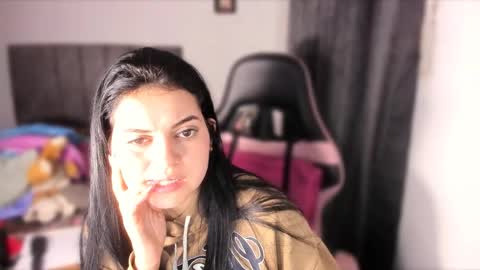 Snapshot of daliaapril22 chatting on May 4, 2026, 11:17 am Dalia April online show from May 4, 2026, 11:17 am