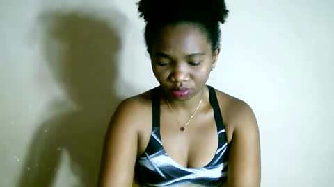 daliabella online show from November 12, 2025, 7:09 am