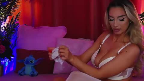 Snapshot of dalidaselena chatting on April 16, 2026, 7:42 am DalidaSelena online show from April 16, 2026, 7:42 am