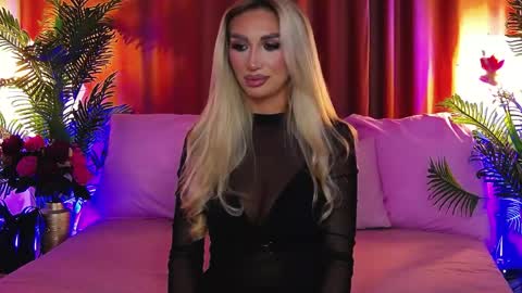 Snapshot of dalidaselena chatting on May 18, 2026, 5:41 pm DalidaSelena online show from May 18, 2026, 5:41 pm